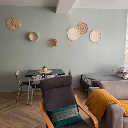 F2 Rez de Chaussée Ô meublé de Pithiviers Extérieur photo