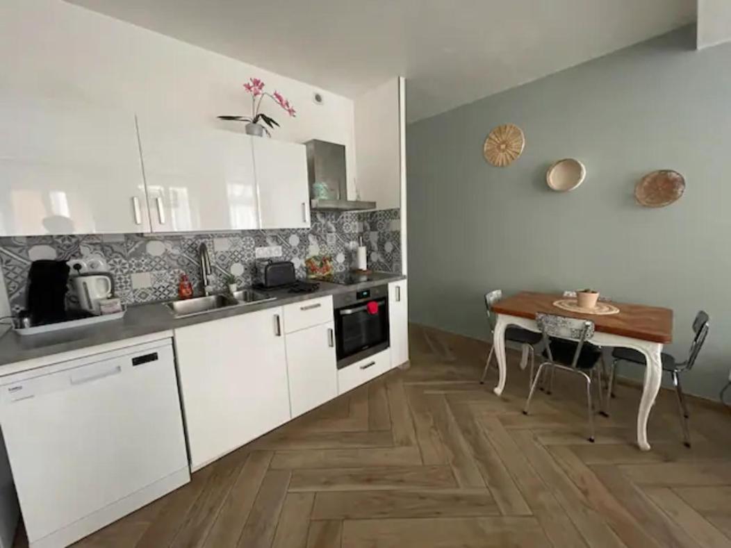F2 Rez de Chaussée Ô meublé de Pithiviers Extérieur photo