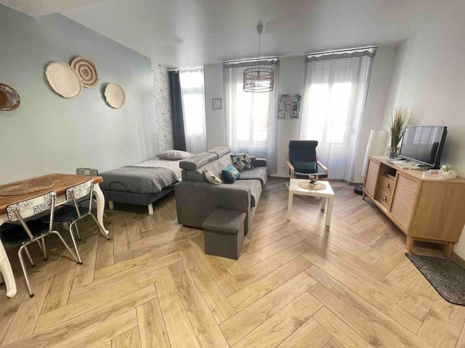 F2 Rez de Chaussée Ô meublé de Pithiviers Extérieur photo